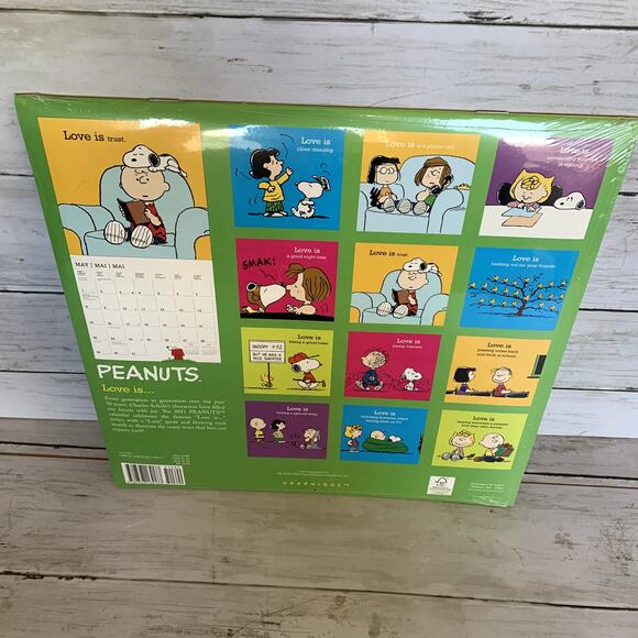 5/$25 Peanuts 2011 Calendar Sealed with 120 Stickers in Yellow - Picture 2 of 3